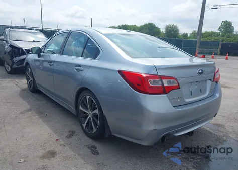 2015 Subaru Legacy 3.6R Limited из США, поврежденный, VIN 4S3BNEJ64F3053334